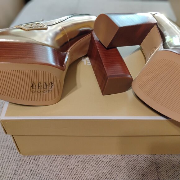 Michael Kors Eden Metallic Gold Platform Loafer-NEW - Picture 6 of 7